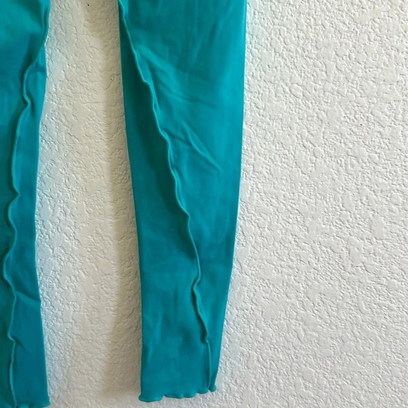 Free People Movement Hearts Aflutter Leggings in Wavy Waters - Size Small - Picture 7 of 9